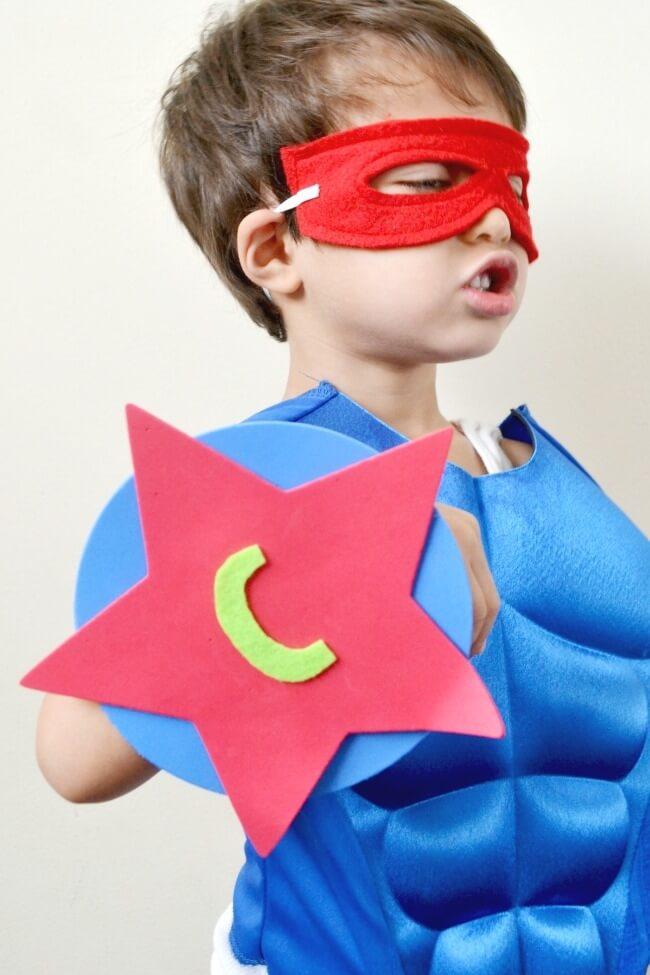 how-to-make-superhero-shield-party-ideas