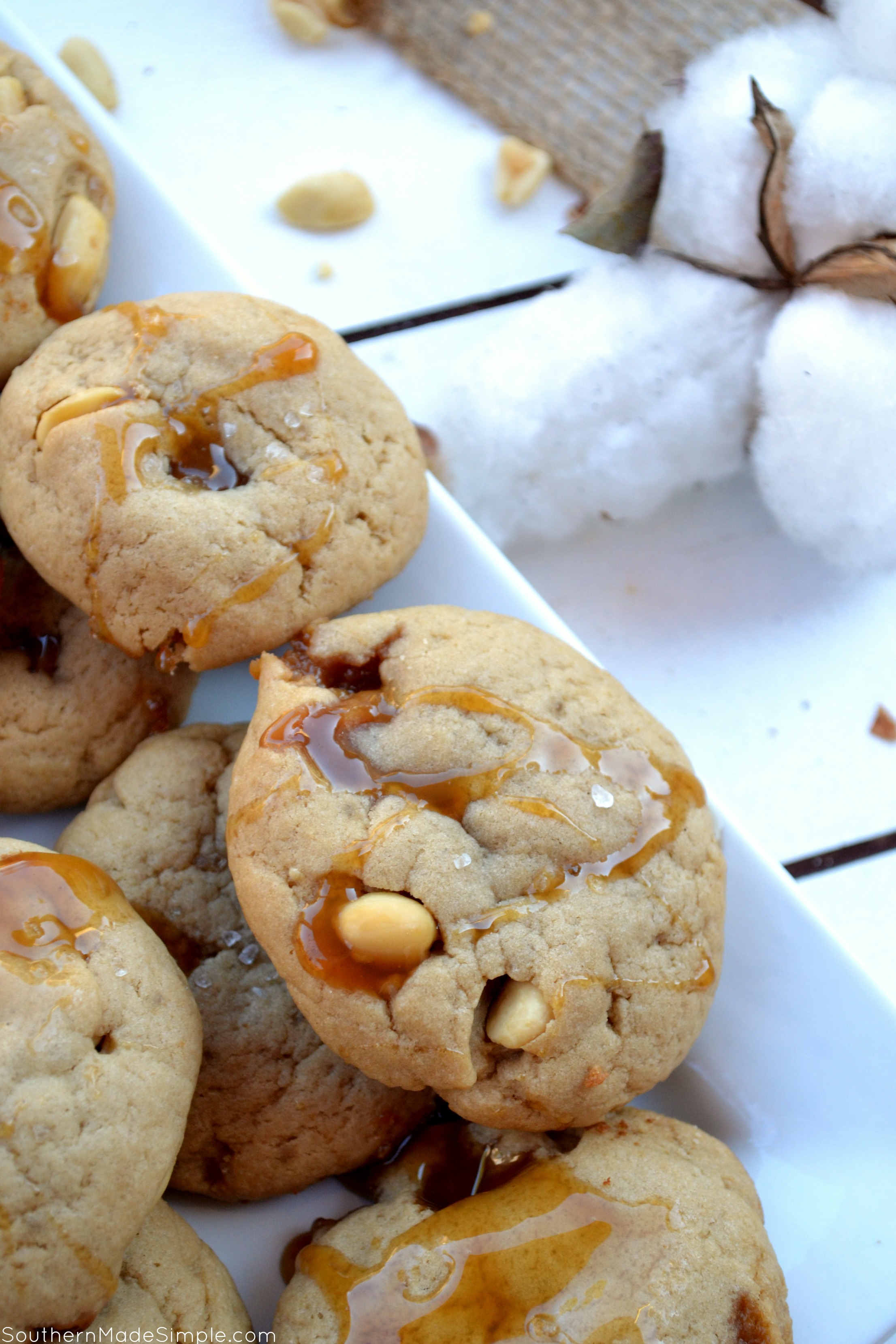 Salted Caramel Peanut Butter Cookies - Do you have a favorite food that ALWAYS makes you think of home? As an Alabama native, peanuts are king. These Salted Caramel Peanut Butter cookies represent this beautiful state so well, and they're absolutely delicious! #50StatesofCookies @bobsredmill 