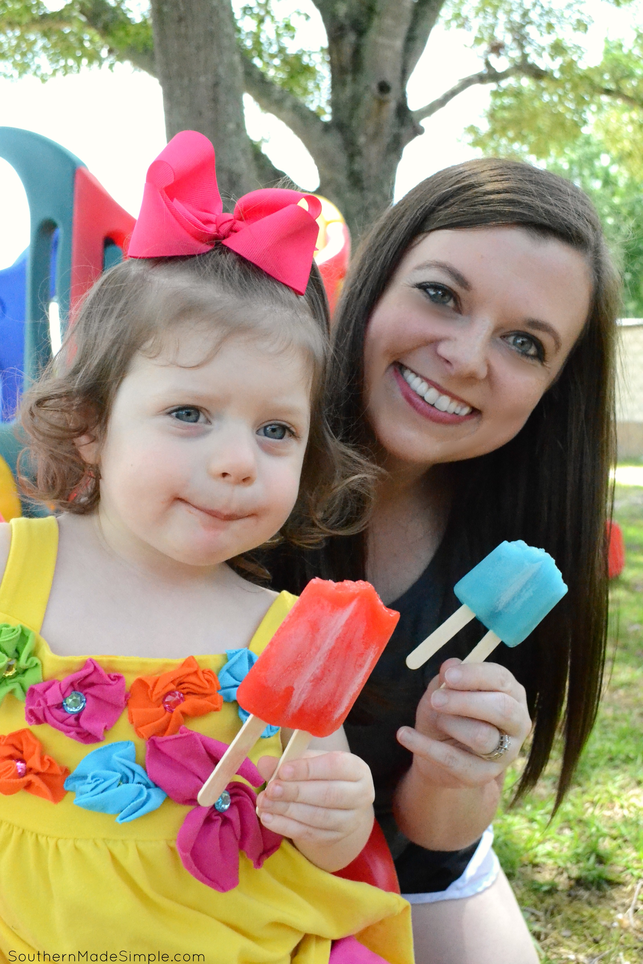 Creating Sweet Summer MOMents with Budget Saver Twin Pops #TwinPopsContest #IC #ad