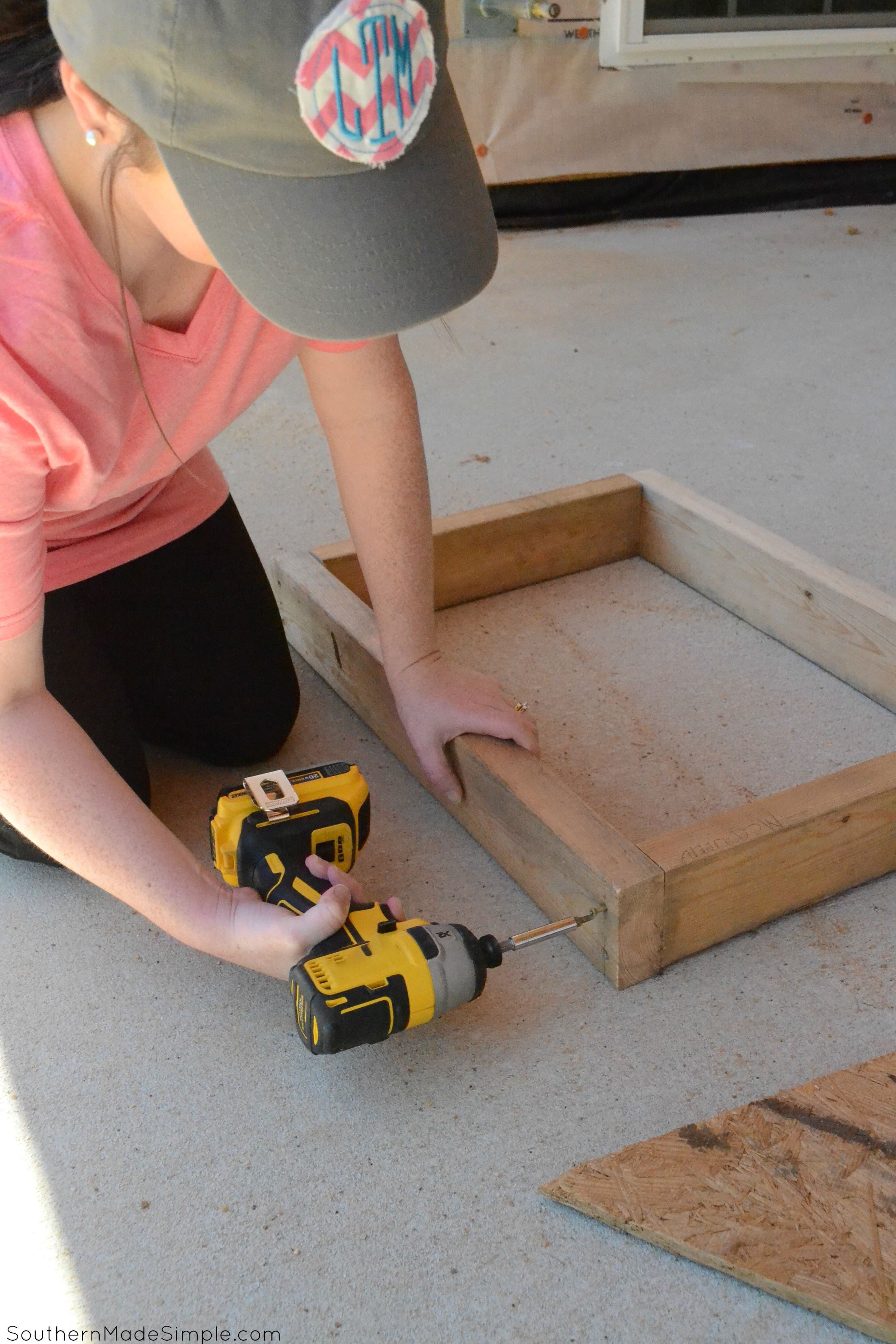 Bring the beach to your yard this summer with this easy DIY sand table! #BlueLizardSummer #ad