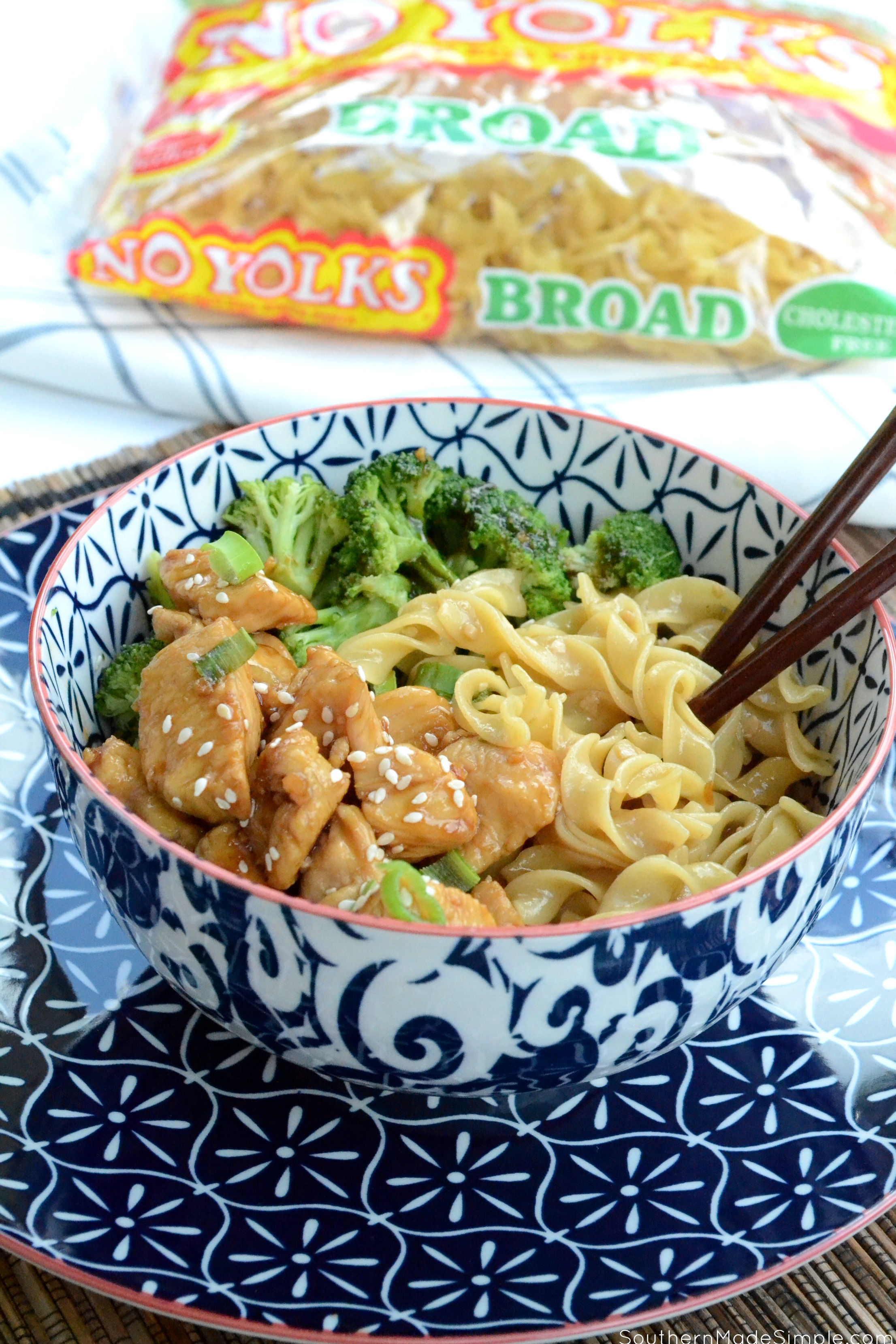 These quick-fix chicken teriyaki bowls are the perfect weeknight meal to satisfy your chinese food takeout craving, but taste WAY better AND are made with delicious No Yolk noodles! #NoYolks #IC #NoOtherNoodle #ad