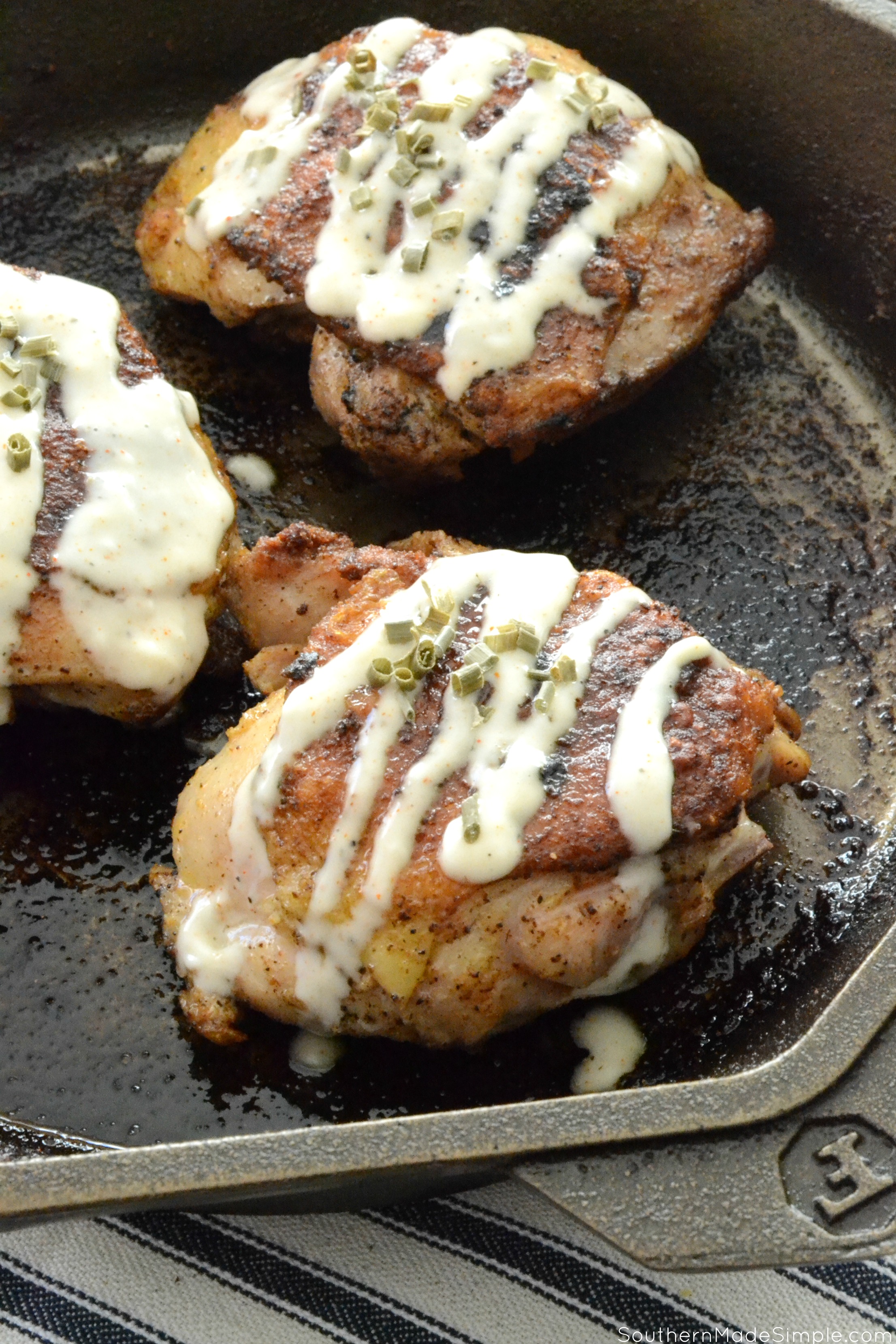 Cast Iron Skillet Cooking: Grilled Chicken Thighs with Alabama White BBQ Sauce #mysouthernkitchen #ad 