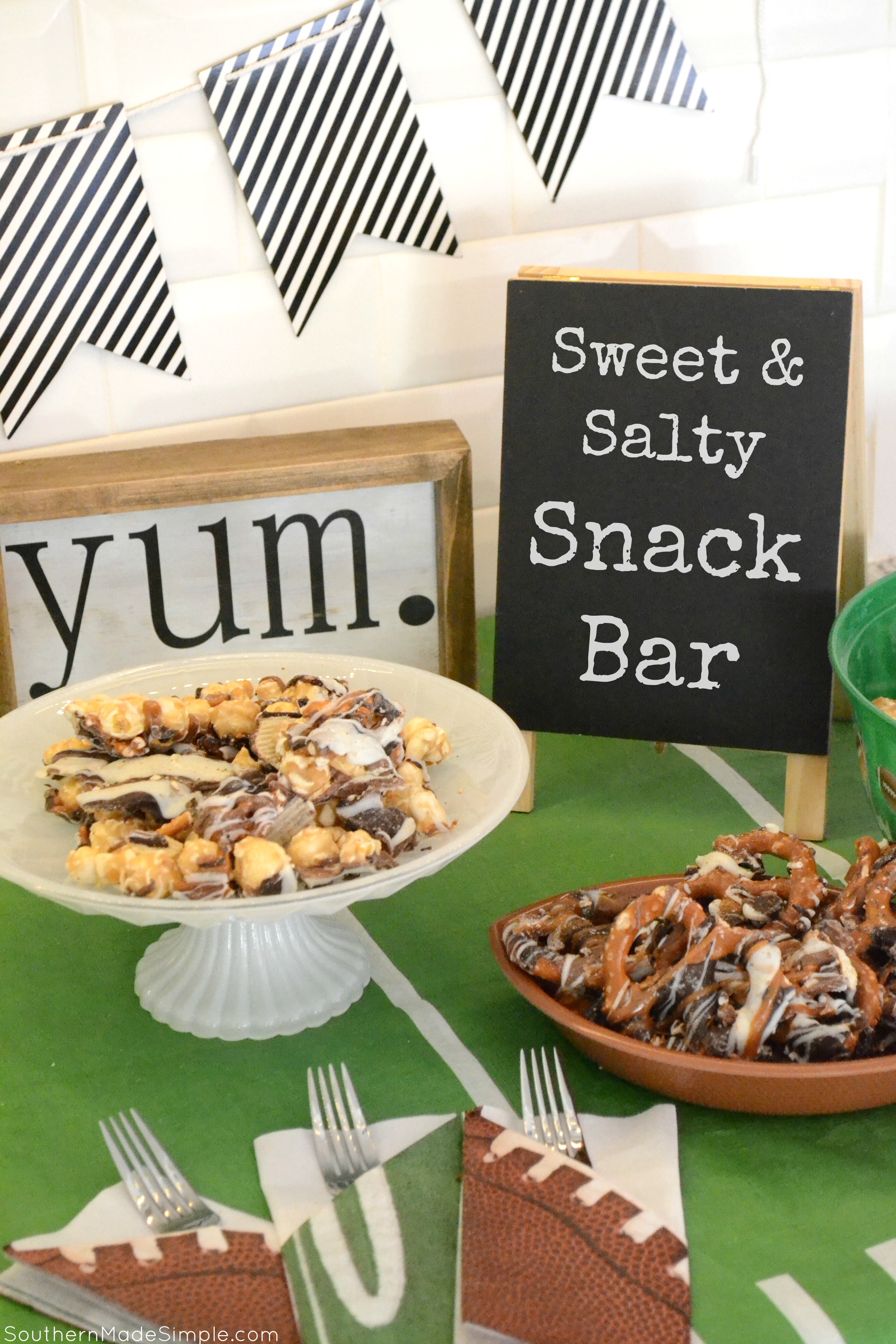 Amp up your game day celebrations with the ultimate sweet & salty snack bar featuring the Funky Chunky Crowd Pleaser Tin! #FunkyChunkyParty #IC #ad