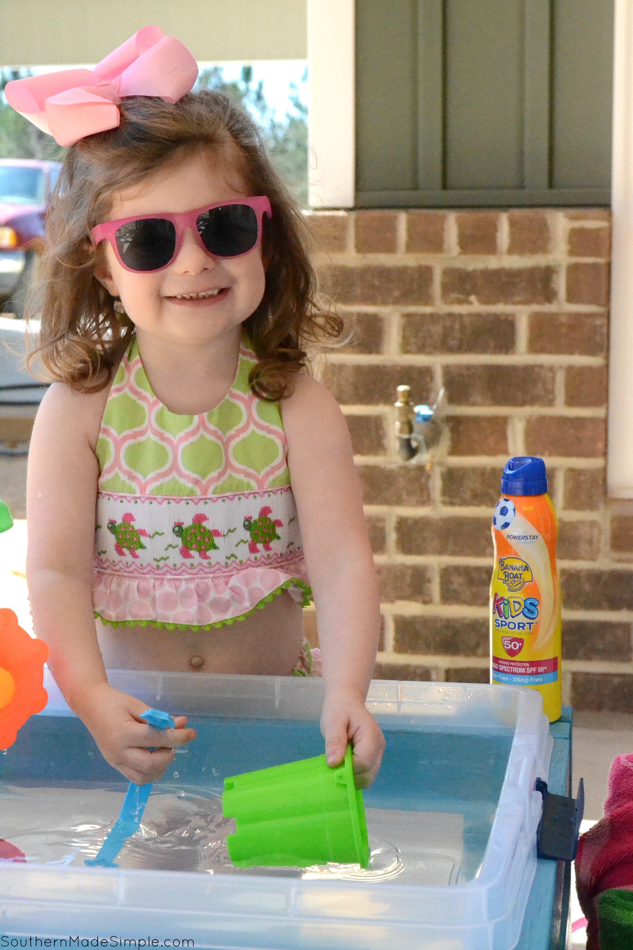 As the days start getting warmer, we're starting to get outside and enjoy the sunshine! This DIY Water Activity Table is a great way to keep little ones entertained, and it costs less than $30! Don't forget the• Banana Boat® Kids Sport Sunscreen Lotion Spray with PowerStay™ Technology so you can play outdoors even longer! #ad #BBRealFun