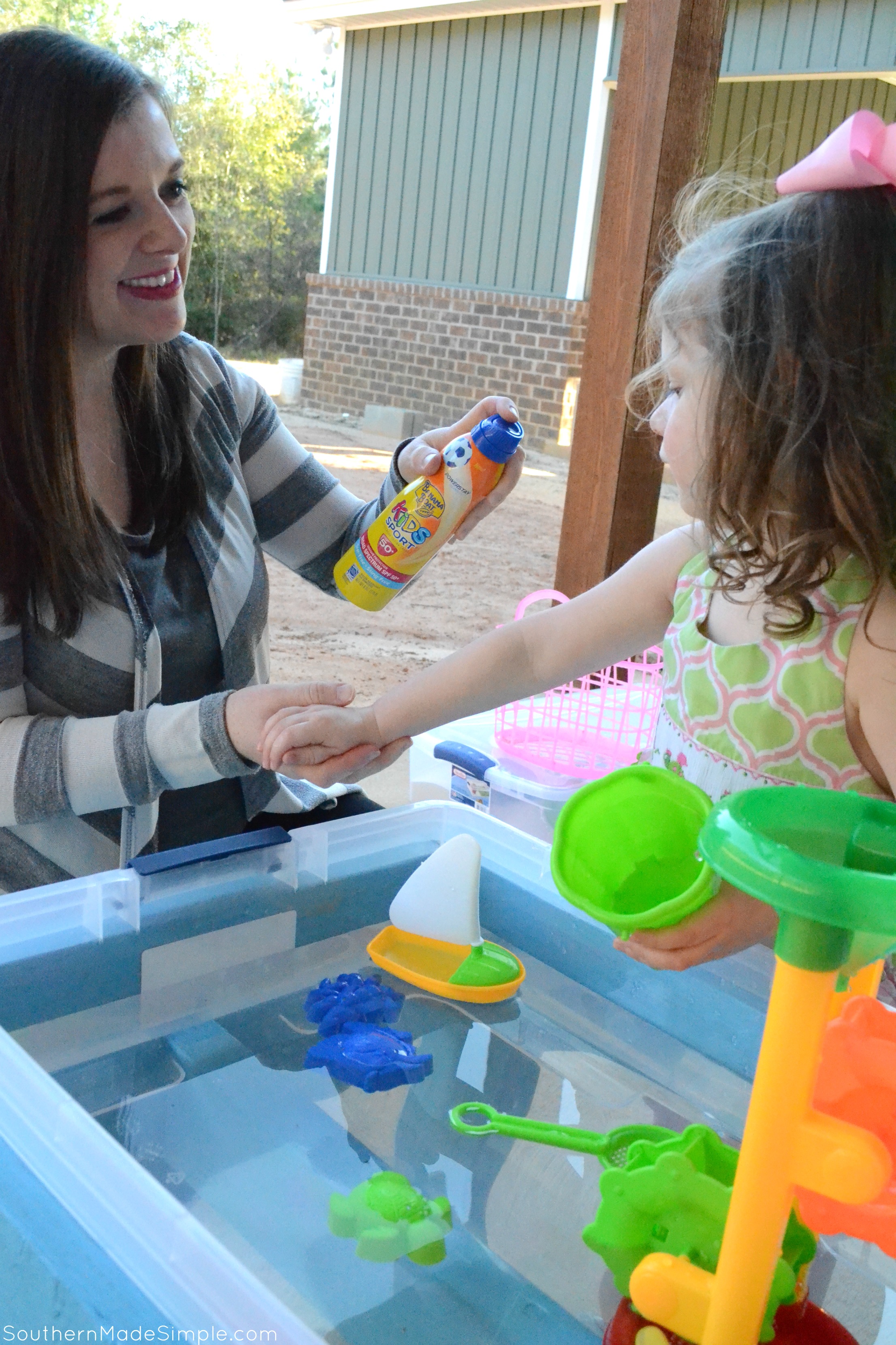 As the days start getting warmer, we're starting to get outside and enjoy the sunshine! This DIY Water Activity Table is a great way to keep little ones entertained, and it costs less than $30! Don't forget the• Banana Boat® Kids Sport Sunscreen Lotion Spray with PowerStay™ Technology so you can play outdoors even longer! #ad #BBRealFun