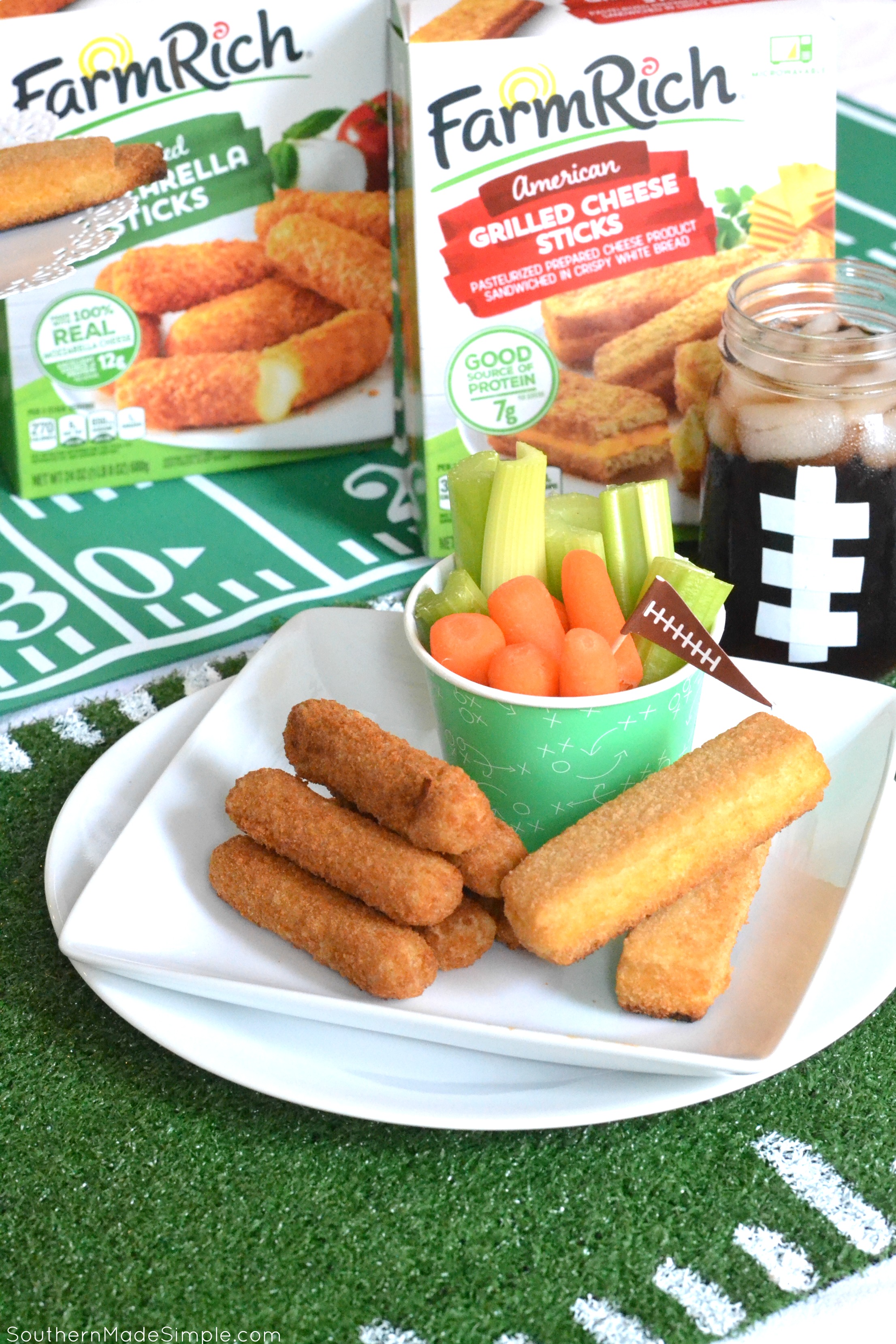 DIY Game Day Place Mat + Homegating Tips & GIVEAWAY!