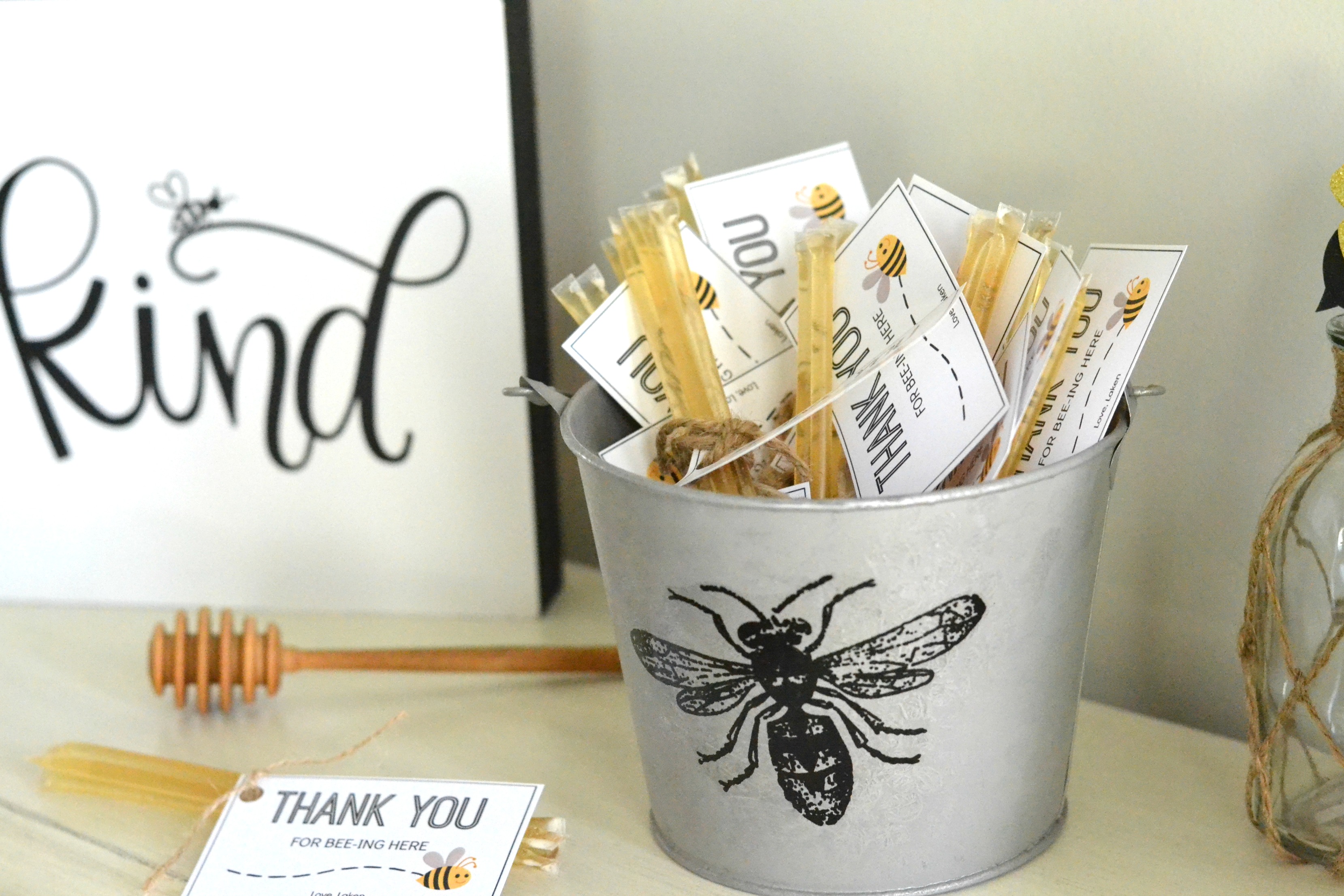 Laken's 1st Bee-Day: Bumble Bee Themed Birthday Party Ideas #beeday #beeparty #beesmashcake