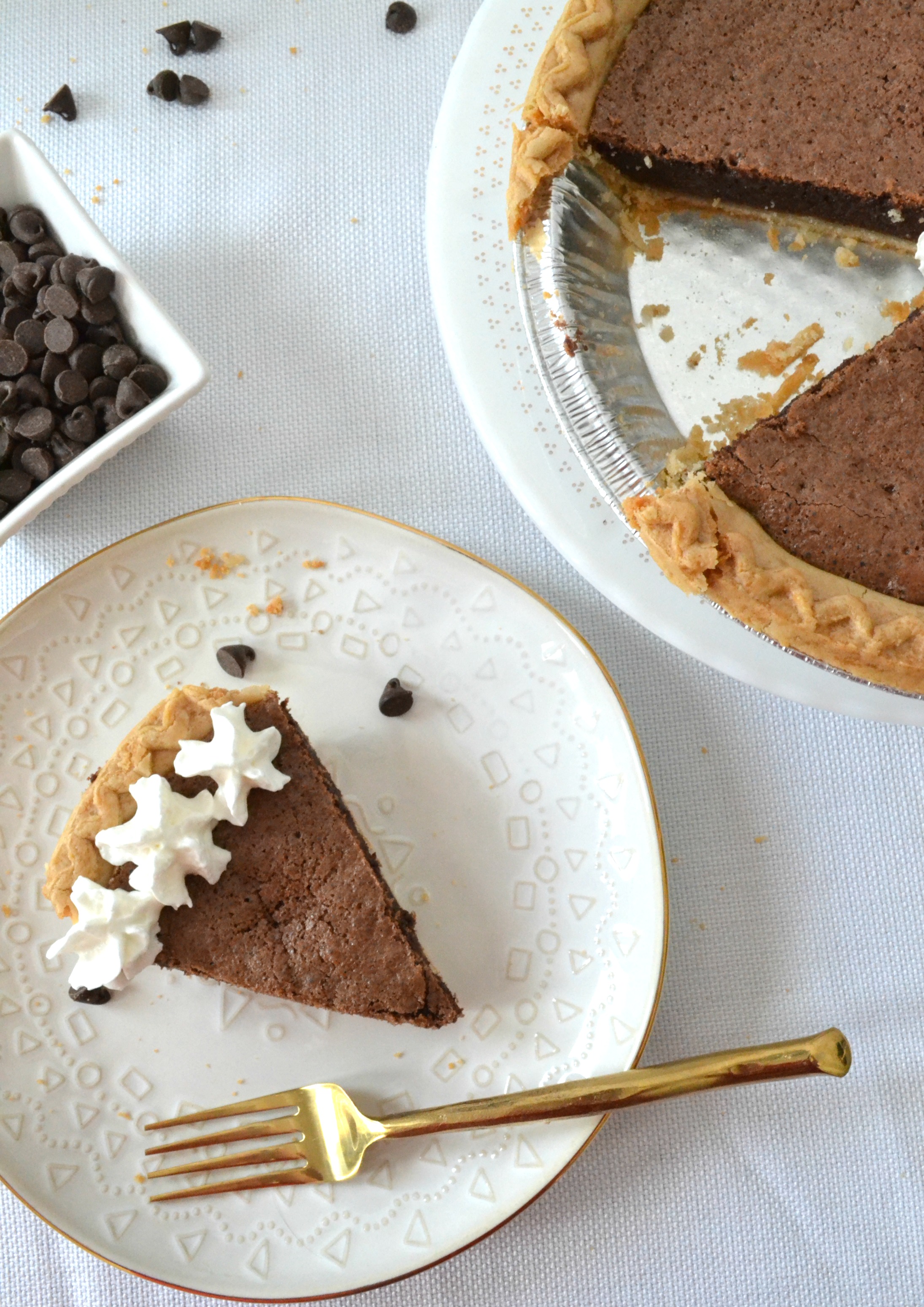 Old Fashioned Chocolate Fudge Pie