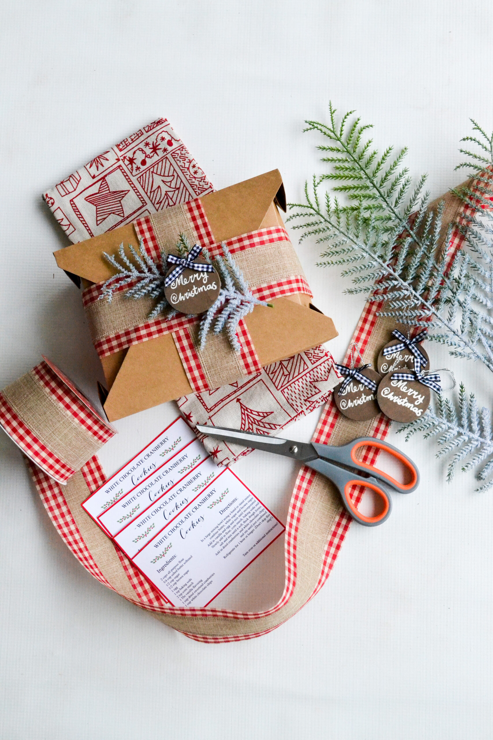 DIY Holiday Cookie Exchange Boxes